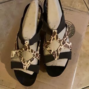 Donald Pliner Bethia Brown Animal Print Cork Wedges Size 10, Preowned